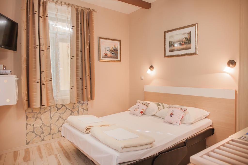 Apartment Barbara - Bojana Šibenik Extérieur photo
